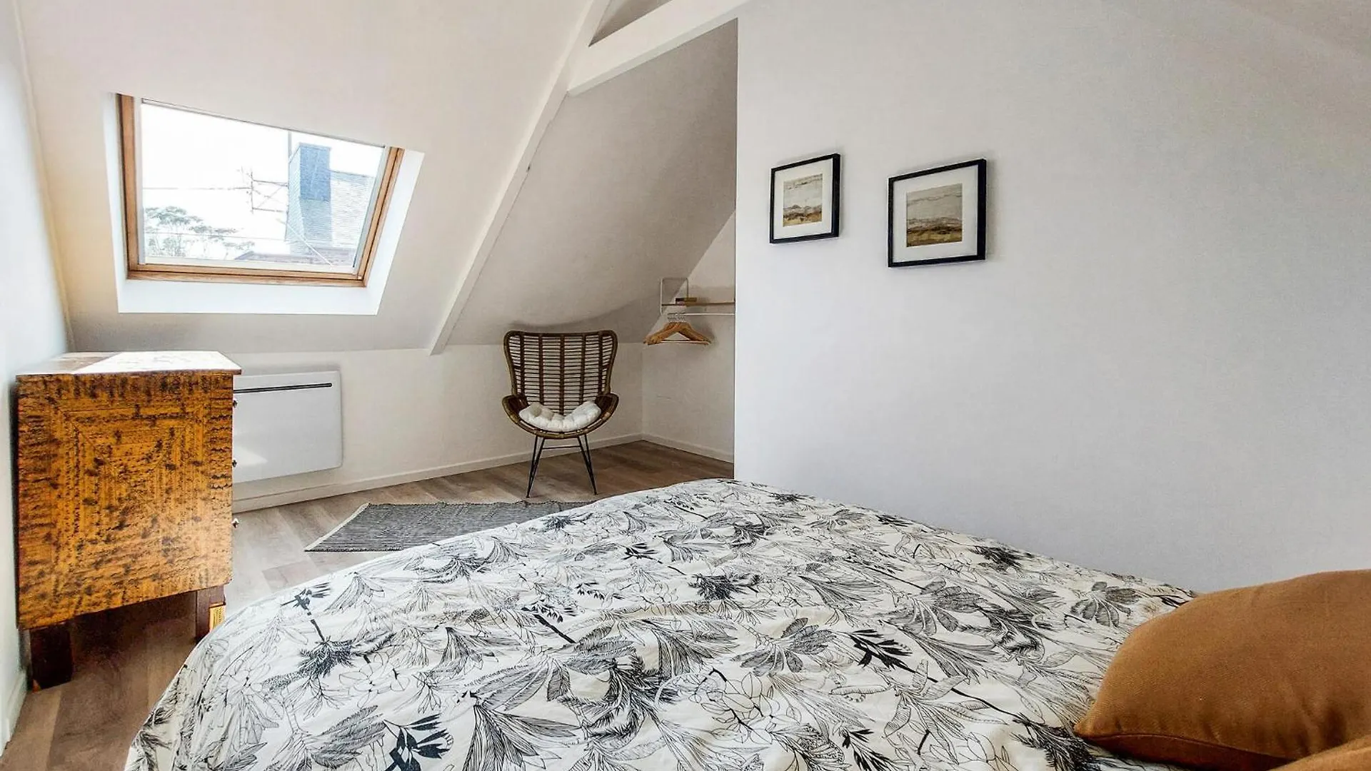 4 Bedroom Amazing Home In Plouezec 0*,  France