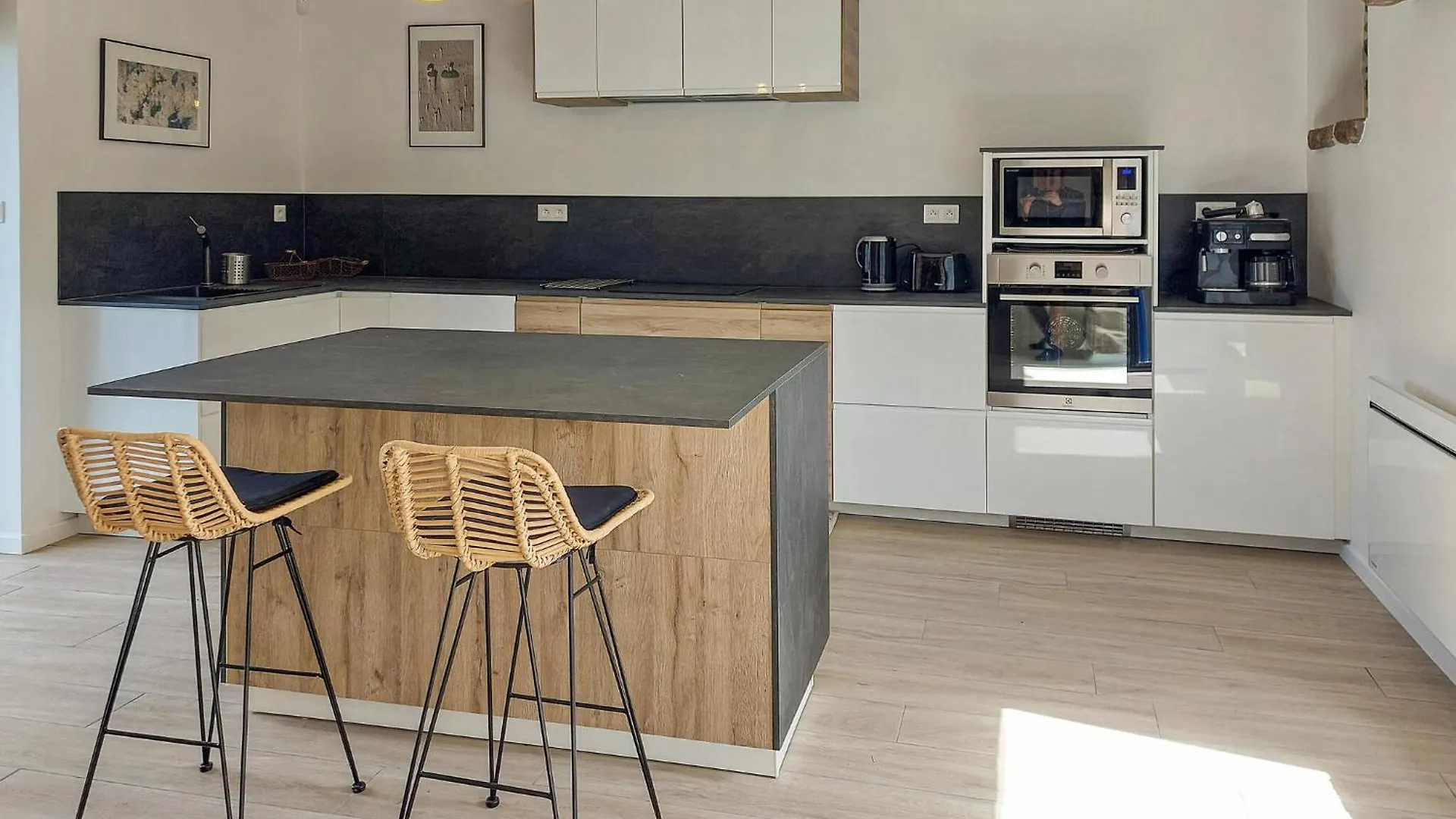 4 Bedroom Amazing Home In Plouézec Tatil Evi